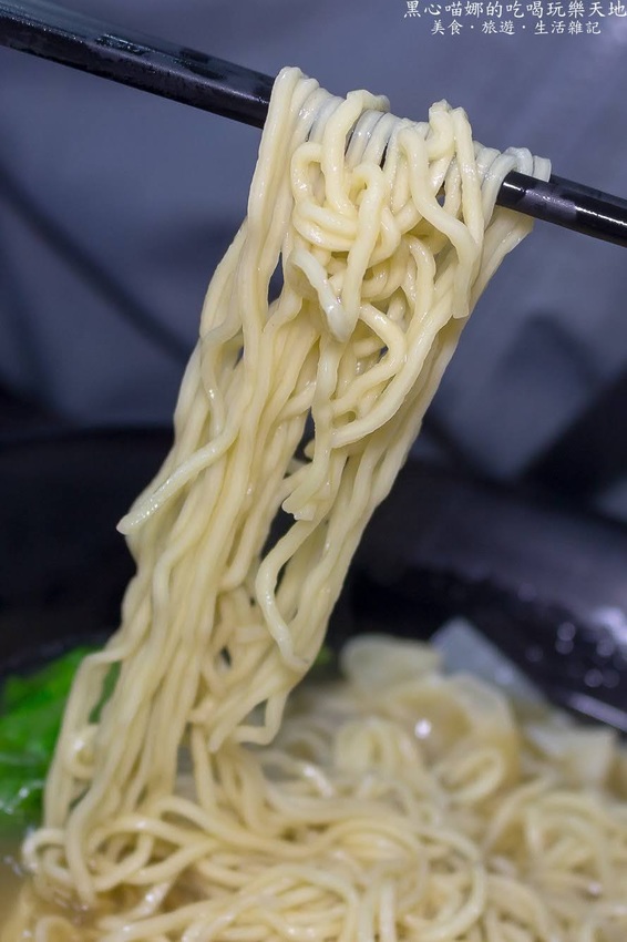 高雄苓雅︱巧來香港雲吞麵　蝦脆肉鮮大雲吞，小貴卻飽滿實在的港式好味道！