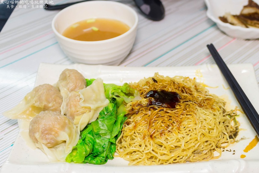 高雄苓雅︱巧來香港雲吞麵　蝦脆肉鮮大雲吞，小貴卻飽滿實在的港式好味道！