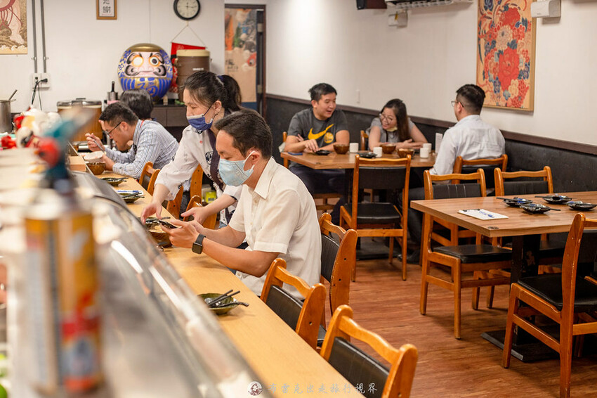 藏在巷弄的生魚片丼飯，附的味噌湯裡的魚肉也太多了，有夠便宜也有夠好吃｜布雷克出走旅行視界