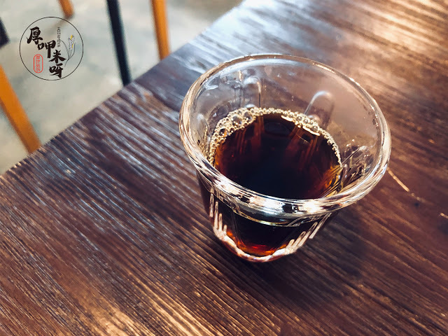 【厚呷米呀│新北板橋】咖啡調進所自家烘焙 (COFFEE COLLECTION) 秘巷咖啡不私藏/老闆功力獨到單品咖啡好喝/公園旁老房文青風另收藏多款老式相機/來這裡安靜地享受午後吧!