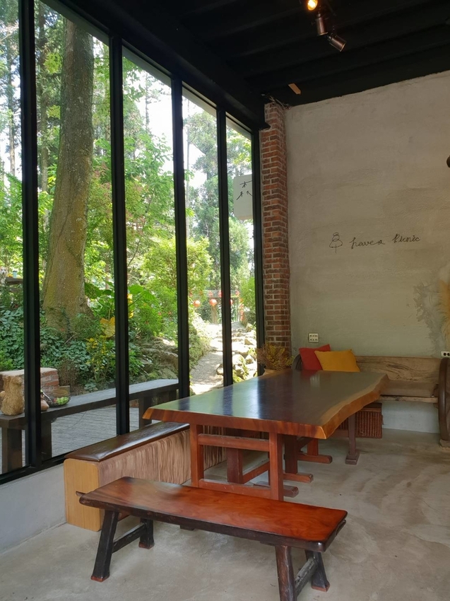 【新竹.北埔】森窯have a picnic。森林系野餐行程阿貓阿狗都可以帶去。各類窯烤比薩+咖啡