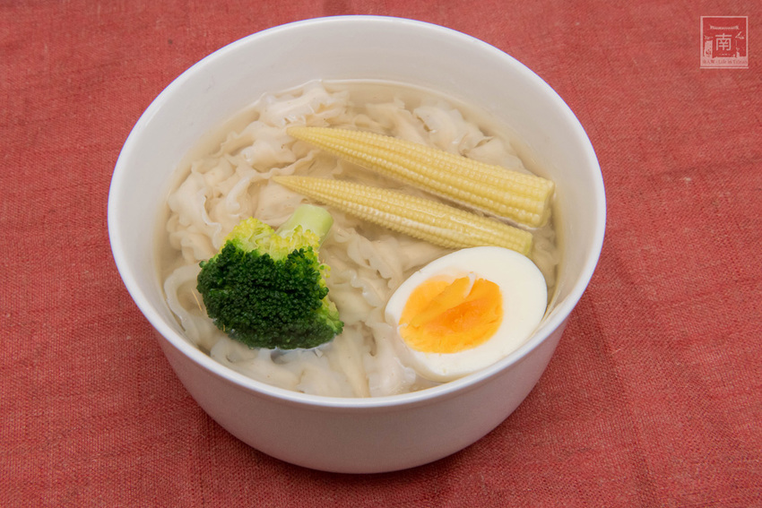 【台南美食】農會出產品質保證|寬版鹽水意麵就要吃這家|鹽水限定帥哥番茄果乾|日曬乾燥保存容易|大人小孩都愛吃~~鹽水日曬意麵、鹽水鹽地帥哥番茄 - 南人幫