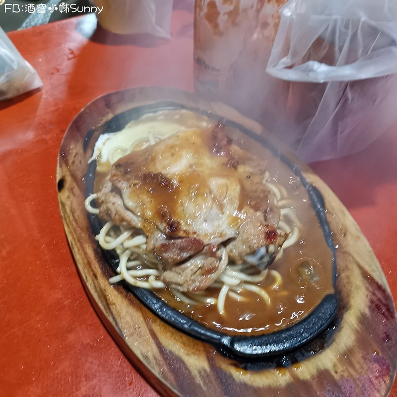 高雄駁二夜市(週六限定) 高雄駁二夜市(週六限定)