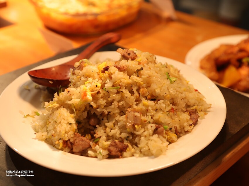 全台最多花旗木包圍的美濃  蝶舞澗  豪華露營帳篷一泊三食在地食材