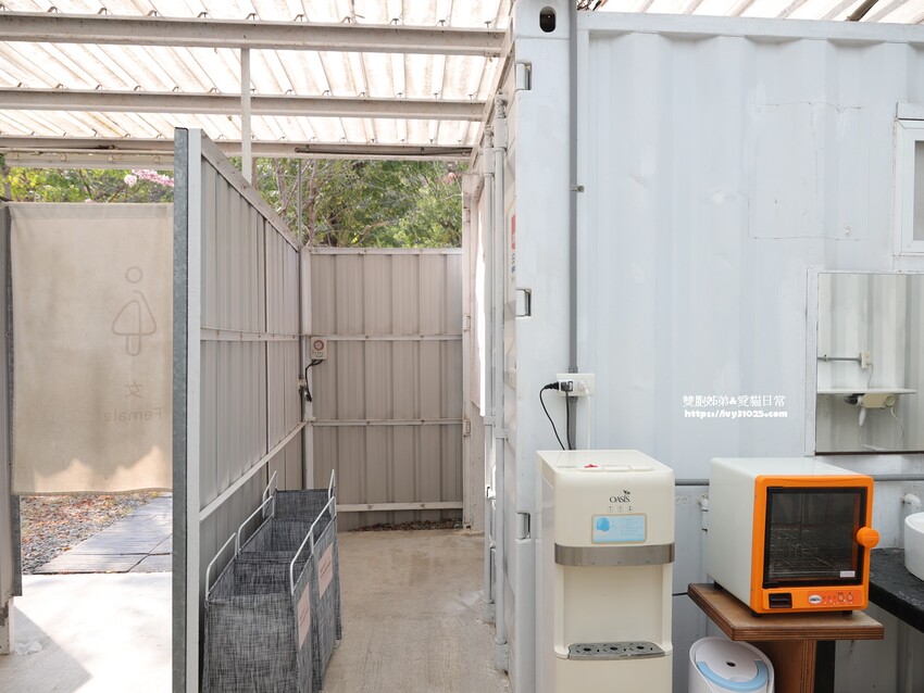 全台最多花旗木包圍的美濃  蝶舞澗  豪華露營帳篷一泊三食在地食材