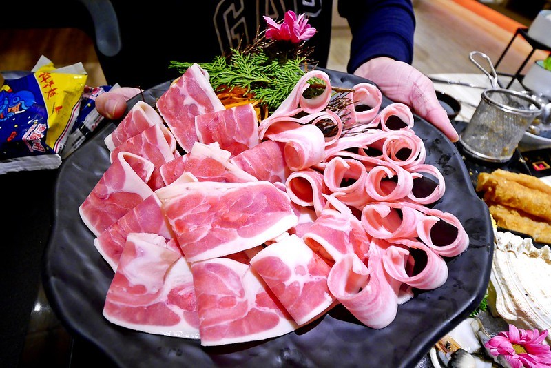 嘉義火鍋｜洪昌麻辣鴛鴦火鍋