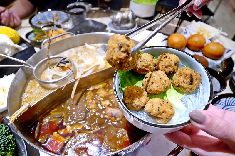 嘉義火鍋｜洪昌麻辣鴛鴦火鍋