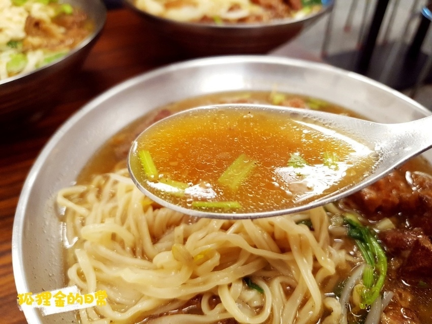 清水排骨麵_狐狸金的日常_191022_0010.jpg
