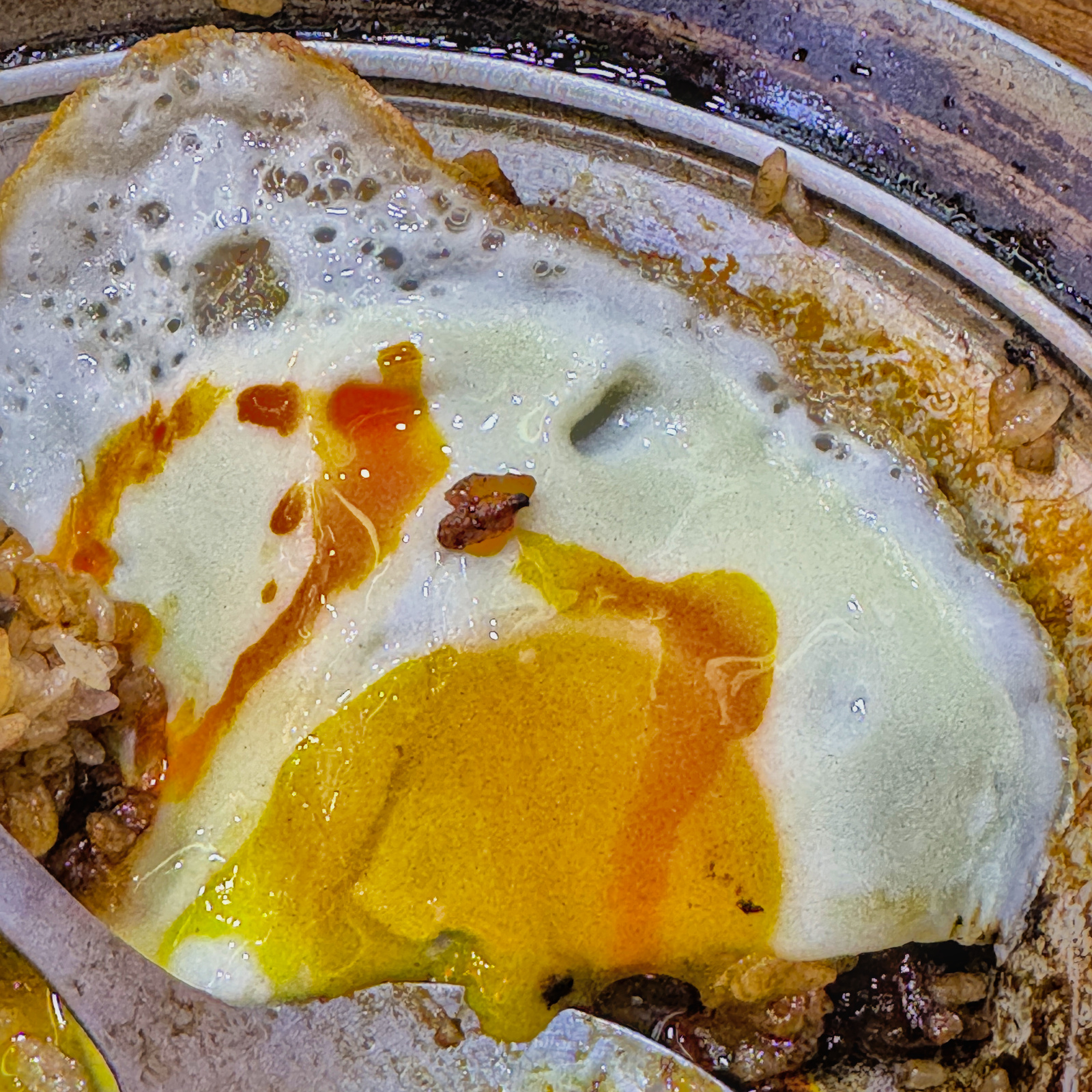 高雄平價港式料理推薦!饕煲港式食堂必吃百元煲仔飯、腸粉,一秒到香港。