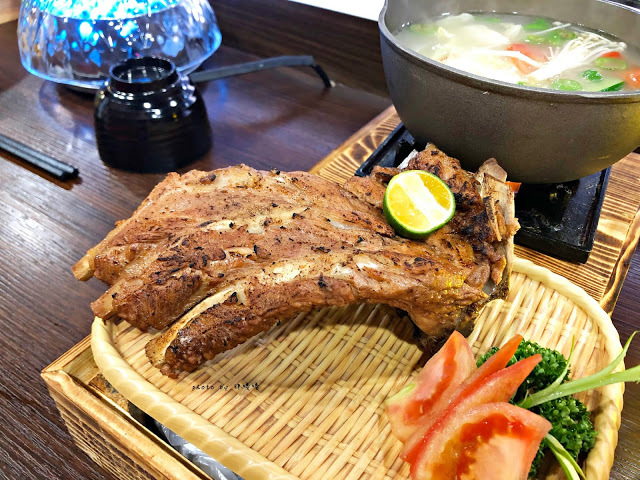 【台中 南屯】水流道-台式水流麵👉$199流水麵吃到飽,+$30搭主餐很划算,麵條有三種醬料,口味看個人喜好,好玩有趣成分居多!