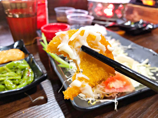 【台中 南屯】水流道-台式水流麵👉$199流水麵吃到飽,+$30搭主餐很划算,麵條有三種醬料,口味看個人喜好,好玩有趣成分居多!