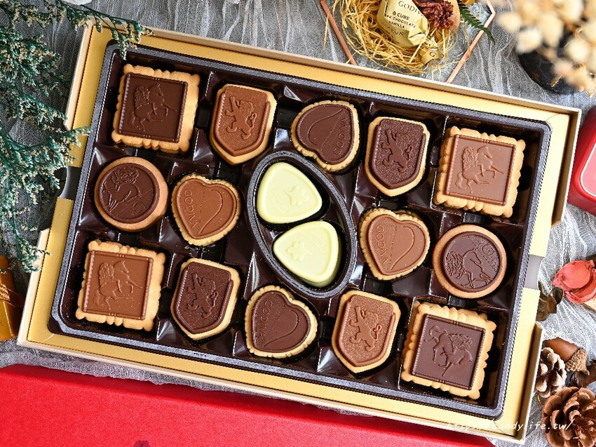 精緻喜餅推薦！GODIVA牡丹花款喜餅禮盒，極致奢華，高貴典雅，一次品嘗多種風味巧克力餅乾～