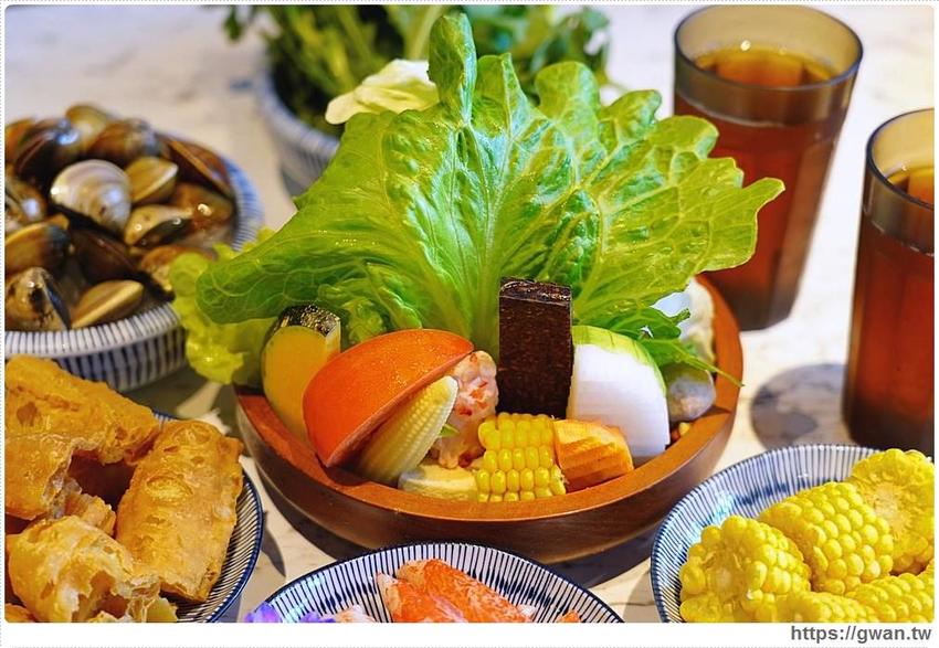 台中新開火鍋店，霸氣100隻蝦蝦端上桌，身份證有1、3、9再贈送花瓣松阪豬！