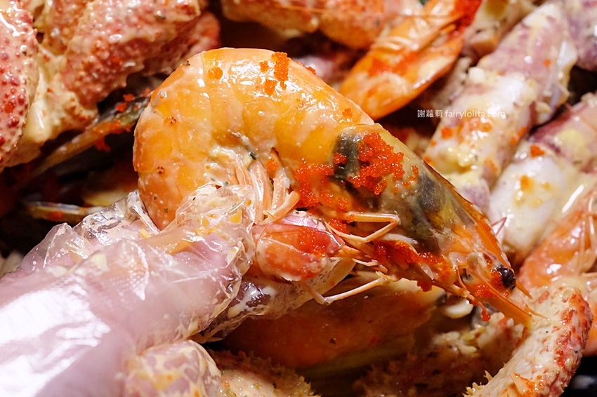 痛風不要看！雪蟹、季節螃蟹、霸氣大嗑近10種海鮮吃爽爽，期間限定錯過等明年！ @蹦啾♥謝蘿莉 La vie heureuse