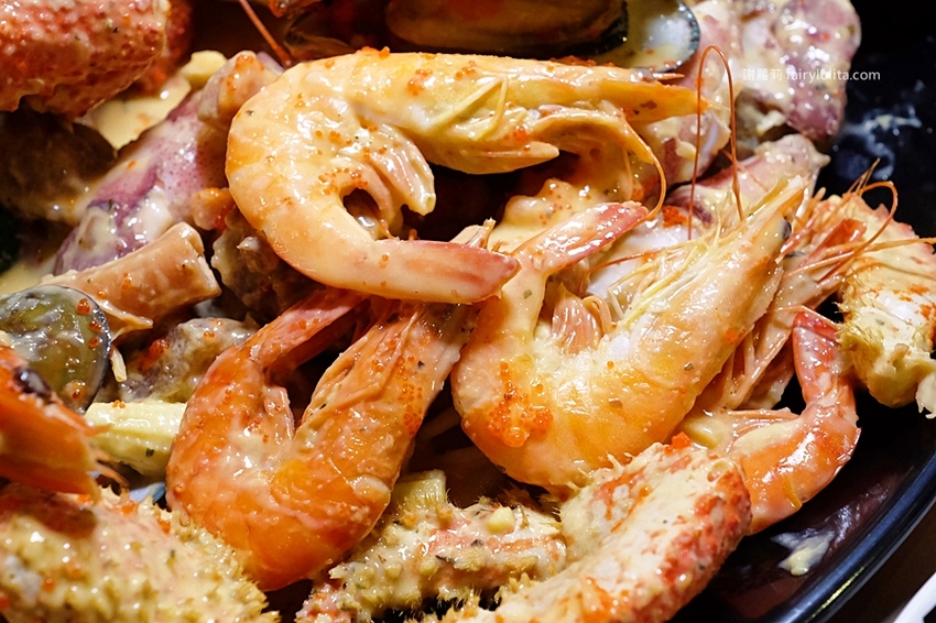 痛風不要看！雪蟹、季節螃蟹、霸氣大嗑近10種海鮮吃爽爽，期間限定錯過等明年！ @蹦啾♥謝蘿莉 La vie heureuse