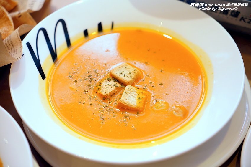 【桃園中壢】紅唇蟹KISS CRAB美式手抓海鮮．帝王蟹+炙燒牛排+海鮮鍋!