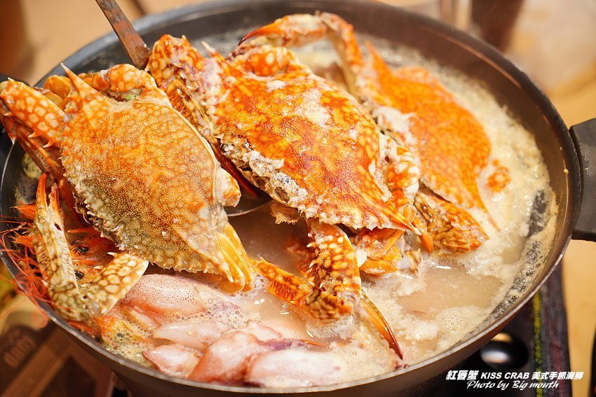 【桃園中壢】紅唇蟹KISS CRAB美式手抓海鮮．帝王蟹+炙燒牛排+海鮮鍋!