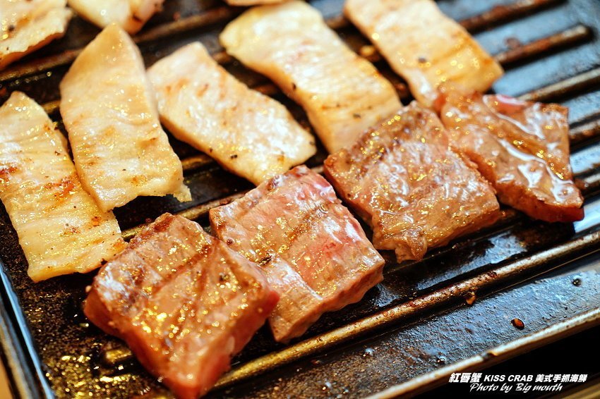【桃園中壢】紅唇蟹KISS CRAB美式手抓海鮮．帝王蟹+炙燒牛排+海鮮鍋!