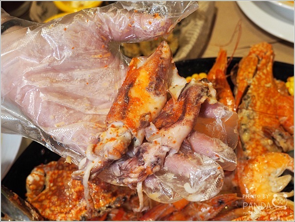 Kiss crab 紅唇蟹 手抓海鮮餐廳 (57)