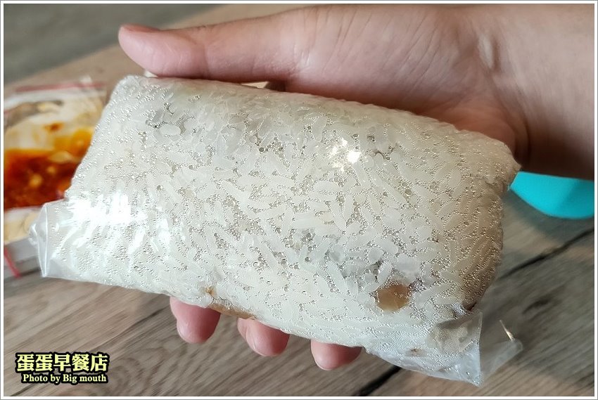 【桃園早餐】蛋蛋早餐店.大份量古早味粉漿起司蛋餅,Q滑香嫩超飽足!