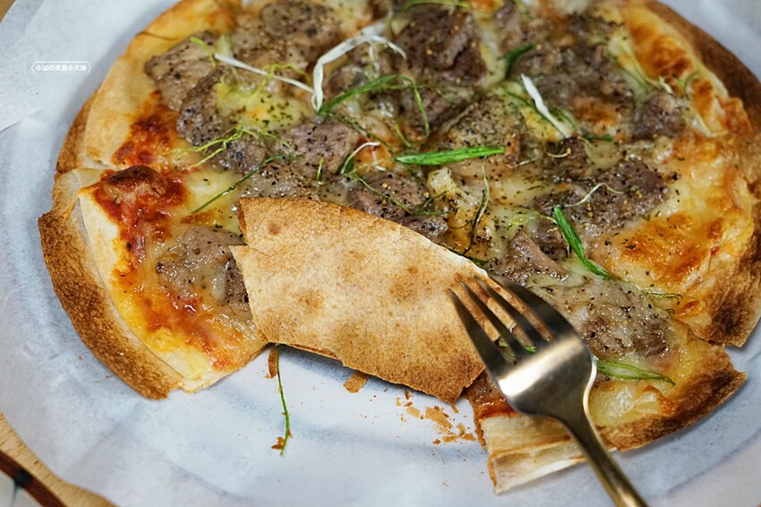 老饕帶你從早吃到晚,小資族聚餐新選擇!平價複合式餐酒館,多國料理美食,從早午餐一路吃到宵夜(近中國醫