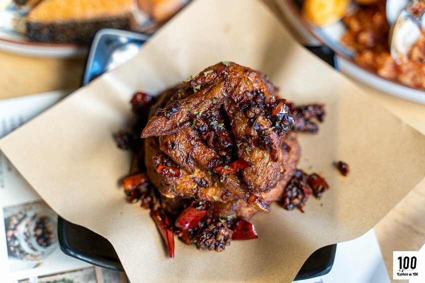 【台中北區美食】迷路 & Elk｜複合式餐酒館結合豐盛早午餐，網羅 200 種各國酒款，吃得到多樣化食材！ | 別墅裡的 100 種味道