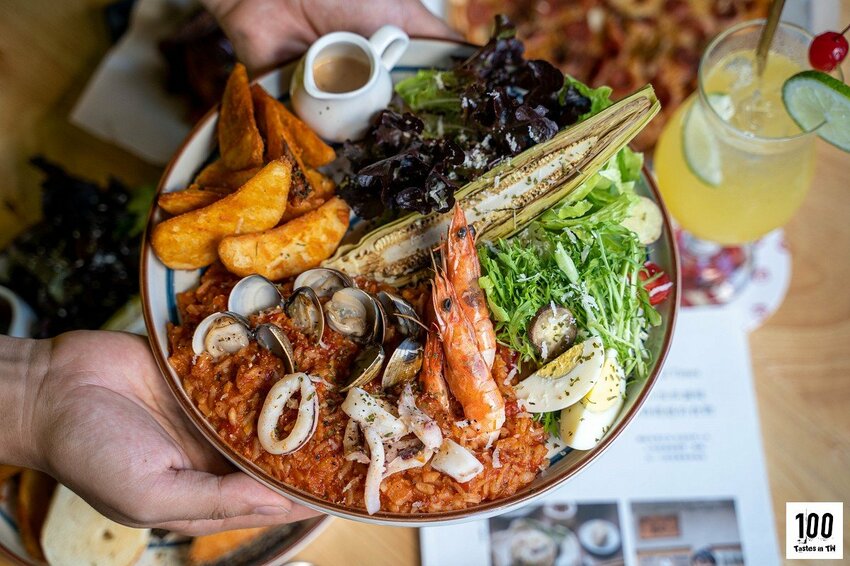 【台中北區美食】迷路 & Elk｜複合式餐酒館結合豐盛早午餐，網羅 200 種各國酒款，吃得到多樣化食材！ | 別墅裡的 100 種味道