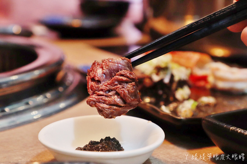 新竹燒肉推薦阿叔燒肉!被燒肉耽誤的炒飯店,平日中午也能吃火鍋燒烤!生日壽星優惠餐廳