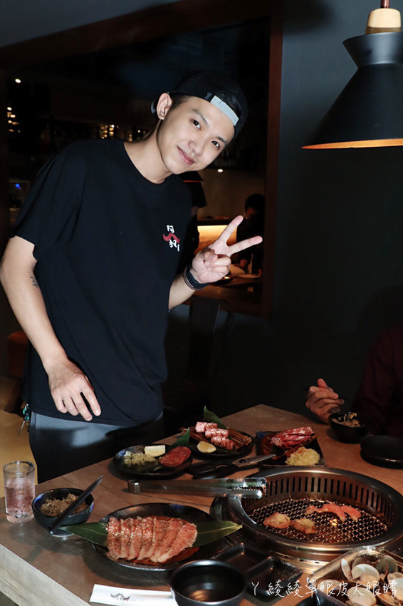 新竹燒肉推薦阿叔燒肉!被燒肉耽誤的炒飯店,平日中午也能吃火鍋燒烤!生日壽星優惠餐廳