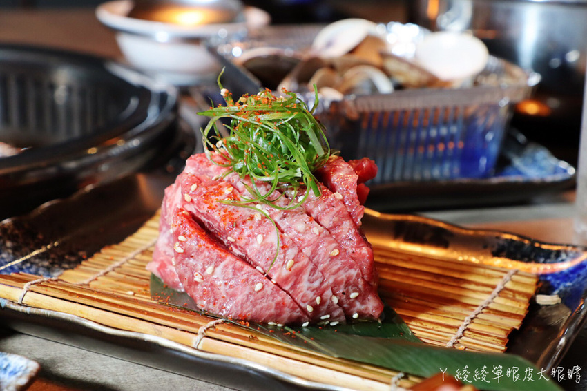 新竹燒肉推薦阿叔燒肉!被燒肉耽誤的炒飯店,平日中午也能吃火鍋燒烤!生日壽星優惠餐廳