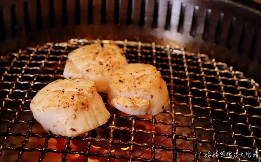 新竹燒肉推薦阿叔燒肉!被燒肉耽誤的炒飯店,平日中午也能吃火鍋燒烤!生日壽星優惠餐廳