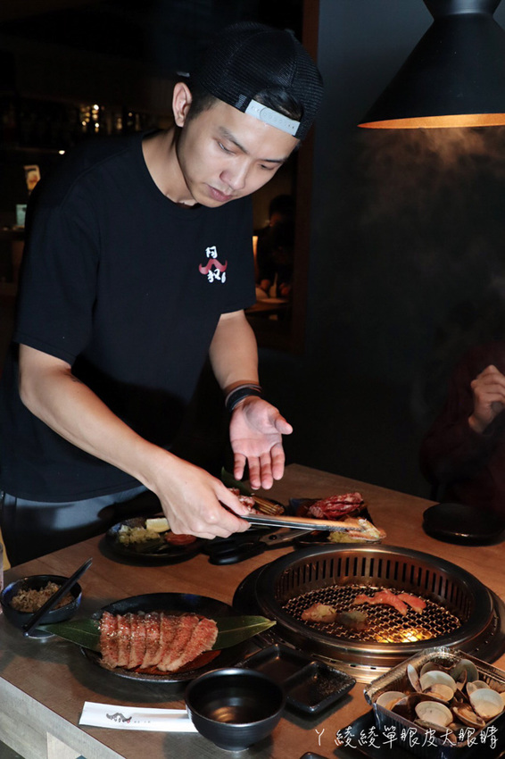 新竹燒肉推薦阿叔燒肉!被燒肉耽誤的炒飯店,平日中午也能吃火鍋燒烤!生日壽星優惠餐廳