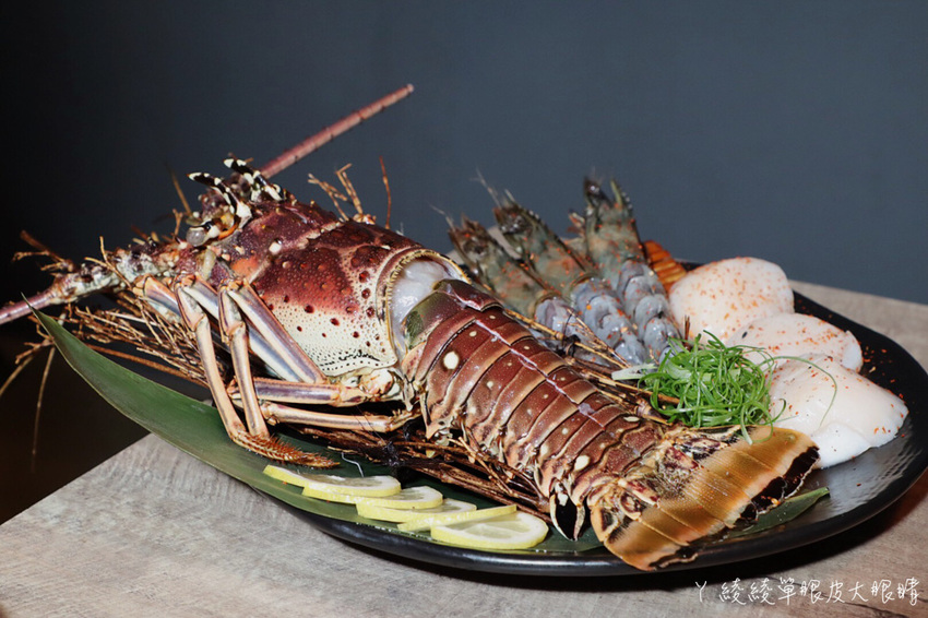 新竹燒肉推薦阿叔燒肉!被燒肉耽誤的炒飯店,平日中午也能吃火鍋燒烤!生日壽星優惠餐廳