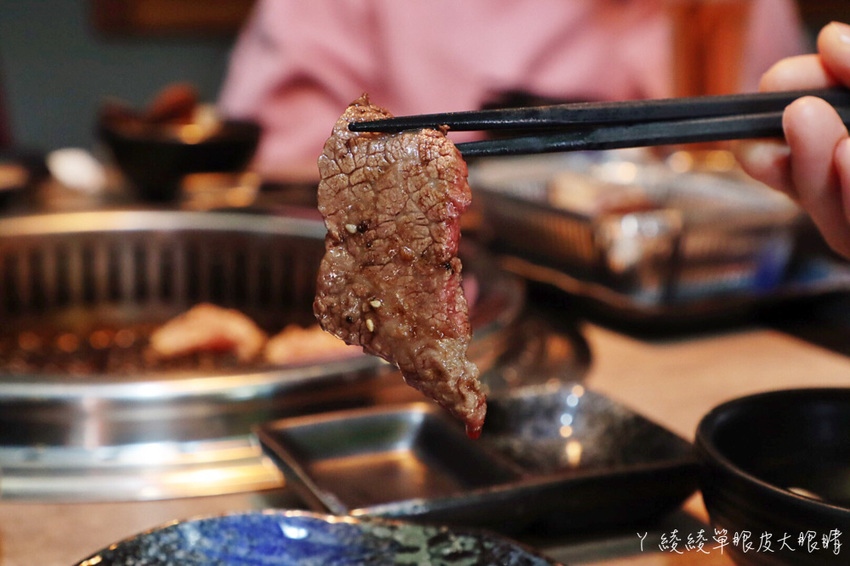 新竹燒肉推薦阿叔燒肉!被燒肉耽誤的炒飯店,平日中午也能吃火鍋燒烤!生日壽星優惠餐廳