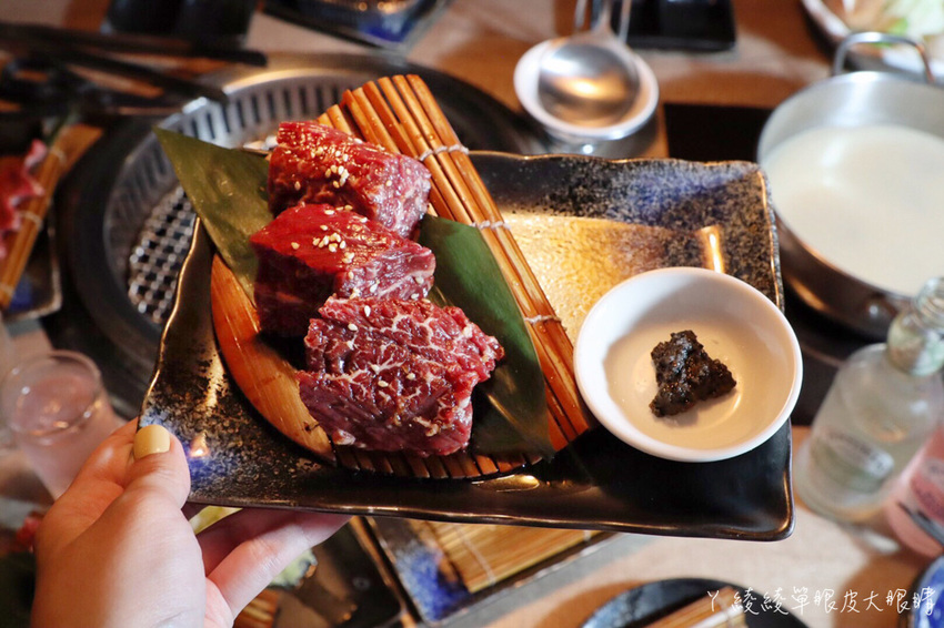 新竹燒肉推薦阿叔燒肉!被燒肉耽誤的炒飯店,平日中午也能吃火鍋燒烤!生日壽星優惠餐廳