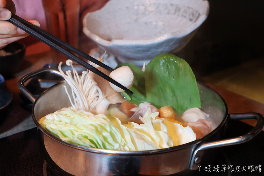 新竹燒肉推薦阿叔燒肉!被燒肉耽誤的炒飯店,平日中午也能吃火鍋燒烤!生日壽星優惠餐廳