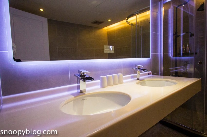 【台中一中商圈住宿】香榭驪舍大飯店～近商圈生活機能佳，網美打卡牆、彩繪藝術，充滿藝術氣息的飯店