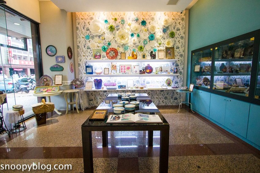 【台中一中商圈住宿】香榭驪舍大飯店～近商圈生活機能佳，網美打卡牆、彩繪藝術，充滿藝術氣息的飯店