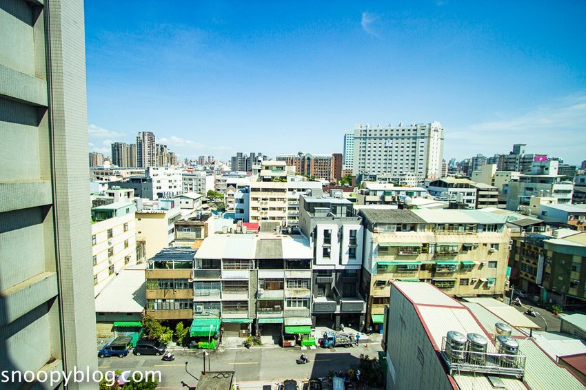 【台中一中商圈住宿】香榭驪舍大飯店～近商圈生活機能佳，網美打卡牆、彩繪藝術，充滿藝術氣息的飯店
