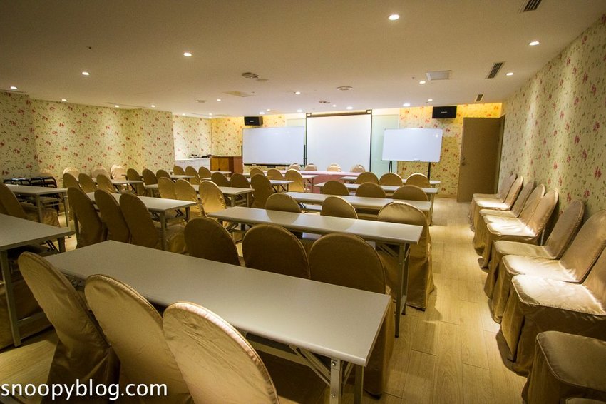 【台中一中商圈住宿】香榭驪舍大飯店～近商圈生活機能佳，網美打卡牆、彩繪藝術，充滿藝術氣息的飯店