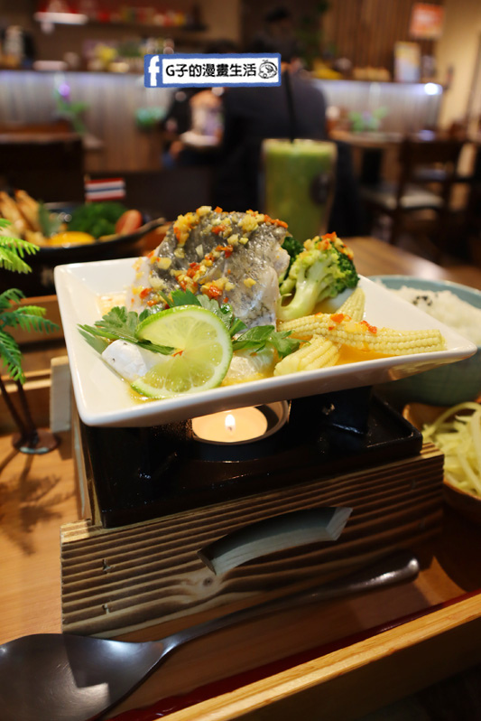 南京復興站-Coco Brother 椰兄-南京店.泰式料理.新菜色-冬蔭功酸辣海陸mama麵.泰式酸辣清蒸檸檬魚