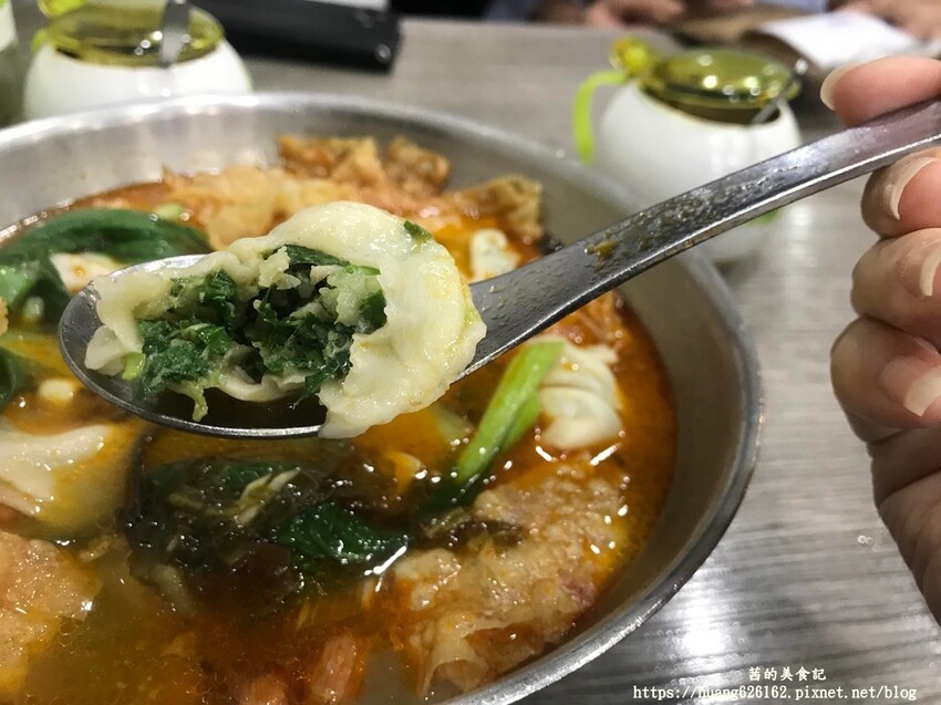 【台北萬華區 】萬華美食推薦『艋舺200螺螄粉』除螺螄粉好吃外,韭菜螺螄湯餃也很讚~