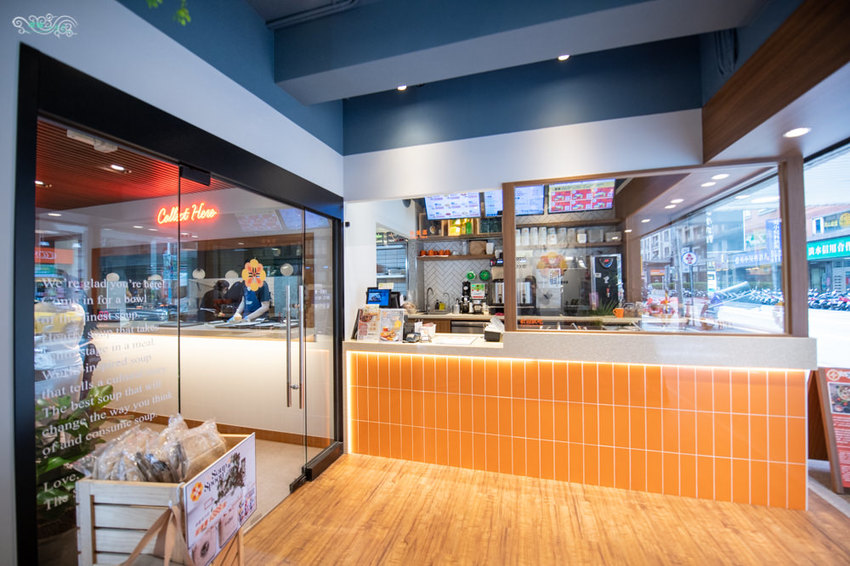 匙碗湯新莊店》The Soup Spoon Taiwan｜健康、營養、低卡路里的親子湯品｜可以外帶即食的新加坡國民美味湯品 - 時空幻境 凌雲江海清