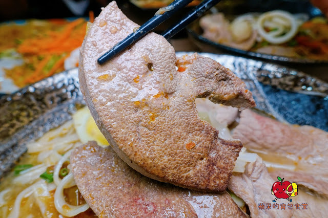 [食記] 新竹北區 - 楊家米干雲南美食(二訪) 純手工製作米干 檸檬香茅奶香四溢 泰式炒媽媽麵 泰式酸辣炒蝦 用料新鮮澎湃