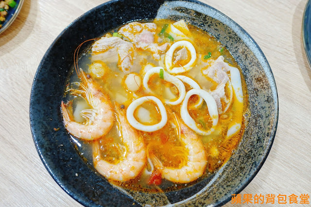 [食記] 新竹北區 - 楊家米干雲南美食 自製米甘 鮮甜厚切豬肉 異國香料與鮮蝦完美結合 打拋豬香味撲鼻好下飯