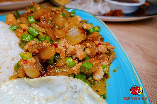 [食記] 新竹北區 - 楊家米干雲南美食(二訪) 純手工製作米干 檸檬香茅奶香四溢 泰式炒媽媽麵 泰式酸辣炒蝦 用料新鮮澎湃