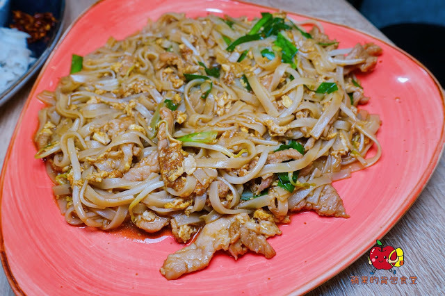 [食記] 新竹北區 - 楊家米干雲南美食(二訪) 純手工製作米干 檸檬香茅奶香四溢 泰式炒媽媽麵 泰式酸辣炒蝦 用料新鮮澎湃