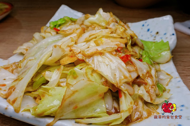 [雲泰美食] 新竹 - 楊家米干 用料實在又開胃的泰式海鮮酸辣米干 微辣又脆口的蝦醬炒食蔬 結合酥脆與細嫩口感的泰式椒麻雞