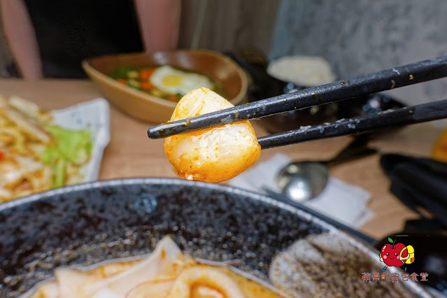 [雲泰美食] 新竹 - 楊家米干 用料實在又開胃的泰式海鮮酸辣米干 微辣又脆口的蝦醬炒食蔬 結合酥脆與細嫩口感的泰式椒麻雞