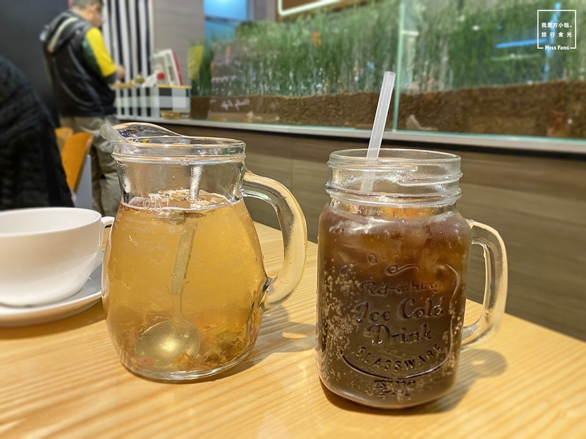 斗六餐廳｜Daily Life. 煩惱什麼餐酒館。網路炸紅的浮誇爆炸蛤蜊麵【搬新家囉】義大利麵/燉飯/披薩/鮮釀啤酒